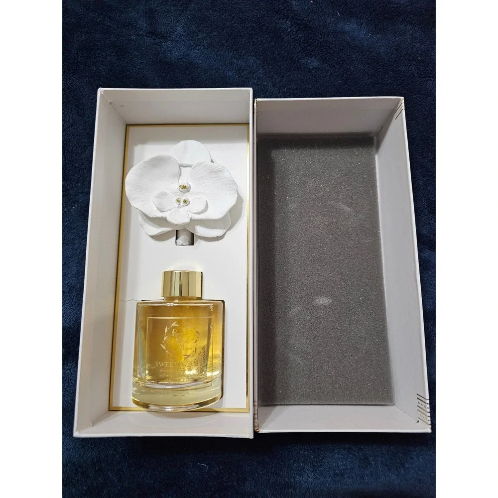 Pretty Valley Home Ceramic Orchid Flower Fragrance Diffuser Sweet Azalee scent